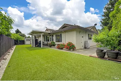 142 Hillview Drive, Vacaville, CA 95688 - Photo 45