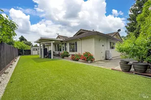 142 Hillview Dr, Vacaville, CA 95688 - Photo 45