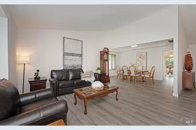 142 Hillview Drive, Vacaville, CA 95688 - Photo 7