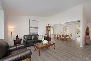 142 Hillview Dr, Vacaville, CA 95688 - Photo 7