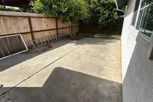 580 W B St, Dixon, CA 95620 - Photo 15