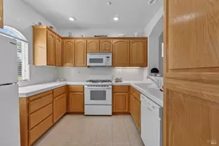 149 Dewberry Dr, Vacaville, CA 95688 - Photo 5