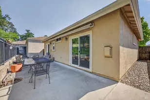 149 Dewberry Dr, Vacaville, CA 95688 - Photo 31