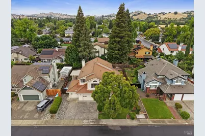 566 Laramie Way, Vacaville, CA 95688 - Photo 5
