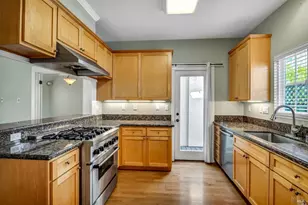 1375 Bainbridge Ln, Sonoma, CA 95476 - Photo 9