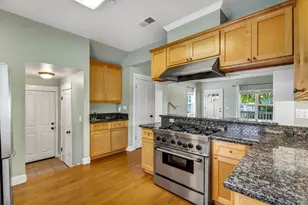 1375 Bainbridge Ln, Sonoma, CA 95476 - Photo 13
