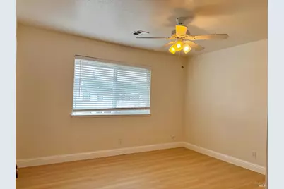 490 Edgewood Drive #23, Vacaville, CA 95688 - Photo 19