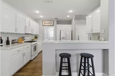 307 Trumbull Way, Vacaville, CA 95688 - Photo 19