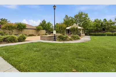 307 Trumbull Way, Vacaville, CA 95688 - Photo 47