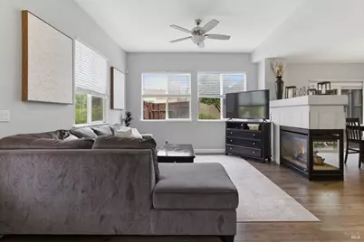 307 Trumbull Way, Vacaville, CA 95688 - Photo 11