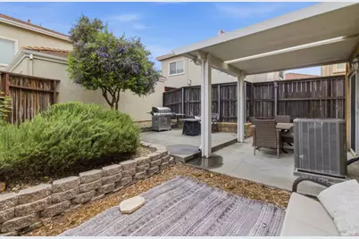 307 Trumbull Way, Vacaville, CA 95688 - Photo 43