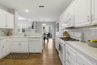 307 Trumbull Way, Vacaville, CA 95688 - Photo 21