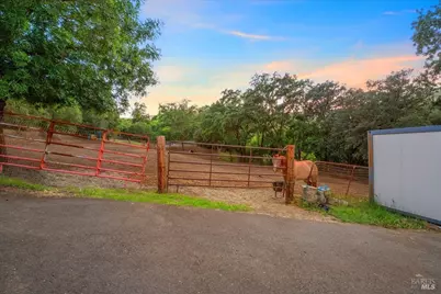 3915 Joslin Lane, Vacaville, CA 95688 - Photo 7