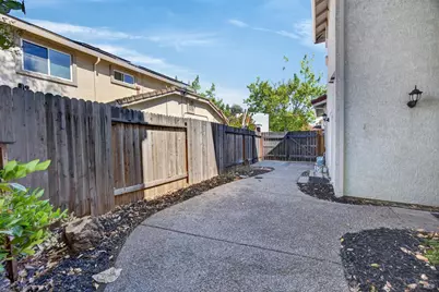 3829 Rollingwood Drive, Fairfield, CA 94534 - Photo 51