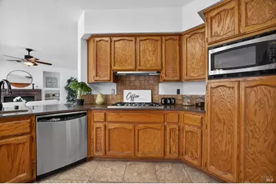 3829 Rollingwood Drive, Fairfield, CA 94534 - Photo 27