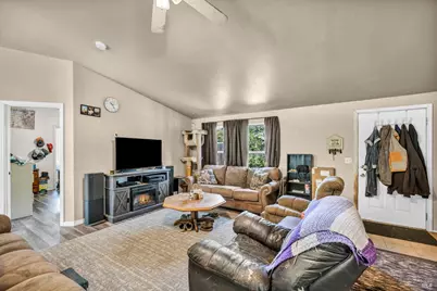 15925 45th Avenue, Clearlake, CA 95422 - Photo 5
