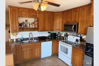 640 E Creekside Circle, Dixon, CA 95620 - Photo 11