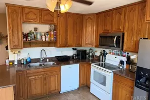 640 E Creekside Cir, Dixon, CA 95620 - Photo 11