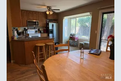 640 E Creekside Circle, Dixon, CA 95620 - Photo 15