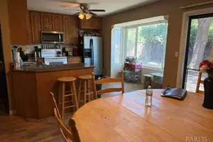 640 E Creekside Cir, Dixon, CA 95620 - Photo 15
