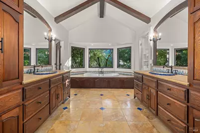 137 Crescent Avenue, Sausalito, CA 94965 - Photo 29