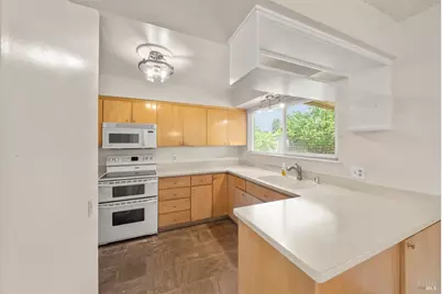 117 Isle Royale Circle, Vacaville, CA 95687 - Photo 19