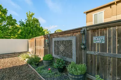 1065 Swarthmore Court, Dixon, CA 95620 - Photo 27