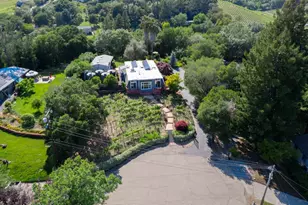 2593 Athena Ct, Santa Rosa, CA 95401 - Photo 3