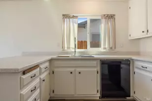 82 Newport Way, Suisun City, CA 94585 - Photo 15