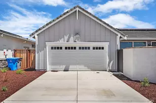 956 Carroll Way, Vacaville, CA 95687 - Photo 39
