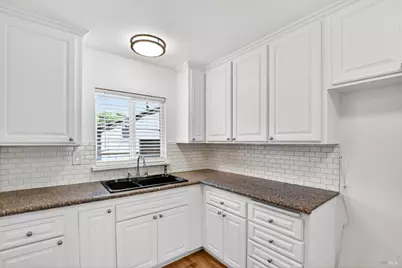 600 W C Street, Dixon, CA 95620 - Photo 21