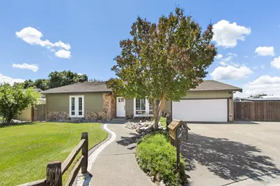 345 Alderglen Drive, Dixon, CA 95620 - Photo 3