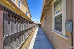 402 Crimson Cir, Vacaville, CA 95687 - Photo 51