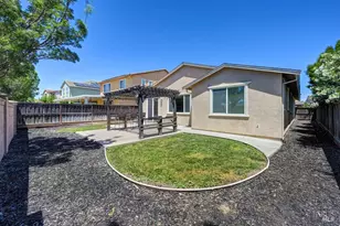 402 Crimson Cir, Vacaville, CA 95687 - Photo 49