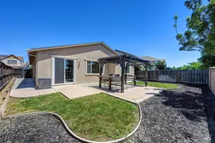 402 Crimson Cir, Vacaville, CA 95687 - Photo 47