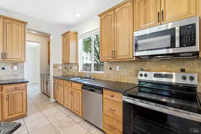 1725 Dover Circle, Suisun City, CA 94585 - Photo 27