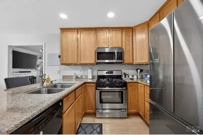 2300 Flicker Lane, Fairfield, CA 94533 - Photo 9