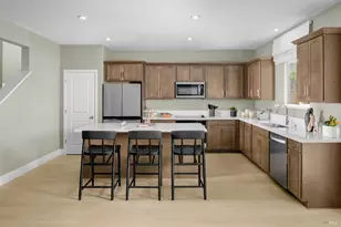 2237 Andre Ln, Santa Rosa, CA 95403 - Photo 7