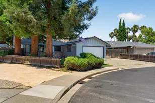 124 Albany Ct, Vacaville, CA 95687 - Photo 1