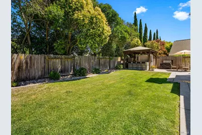 529 Poppy Circle, Benicia, CA 94510 - Photo 19