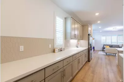 425 Royal National Road, Vacaville, CA 95687 - Photo 13