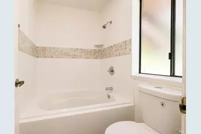 101 Stonewood Court, Vallejo, CA 94591 - Photo 25