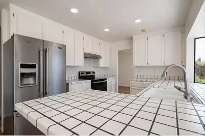 101 Stonewood Court, Vallejo, CA 94591 - Photo 17