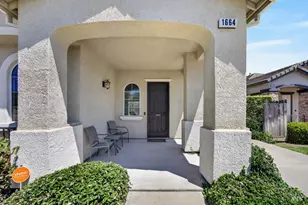 1664 Hickam Cir, Suisun City, CA 94585 - Photo 5
