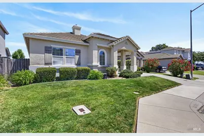 1664 Hickam Circle, Suisun City, CA 94585 - Photo 3