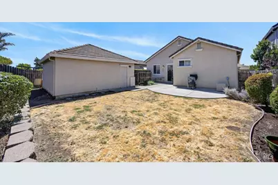 1664 Hickam Circle, Suisun City, CA 94585 - Photo 37