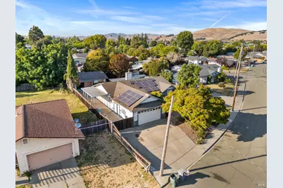 106 Crawford Way, American Canyon, CA 94503 - Photo 9
