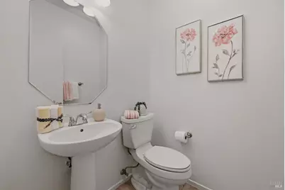 1889 Clarendon Drive, Fairfield, CA 94534 - Photo 19