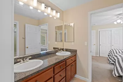 913 Zephyr Lane, Vacaville, CA 95687 - Photo 45