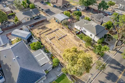 241 S 1st Street, Dixon, CA 95620 - Photo 9